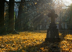 Nagrobek – znaczenie i symbolika snu 