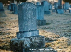 8 Grave Dream Signification:Ce que vous ressentez est important 