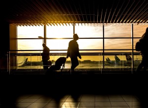 飛行機に乗り遅れる夢の意味と解釈